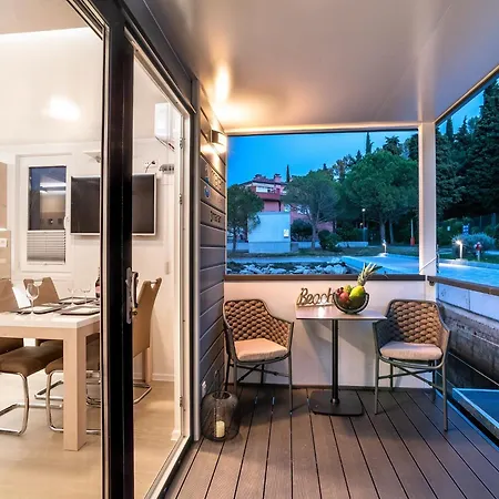 Botel Dreamy Houseboat By The Sea With Terrace And Hot Tub Portoroz